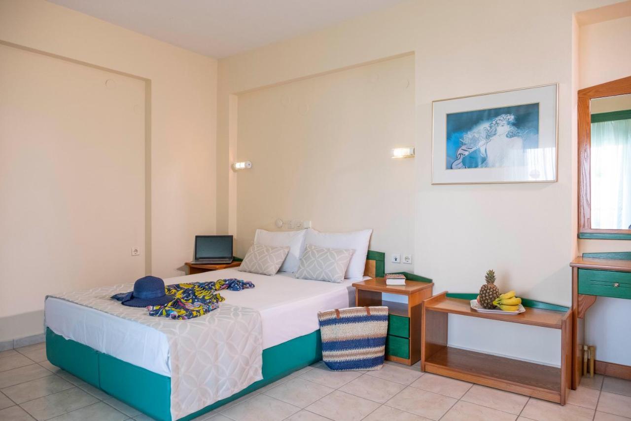 Aristides Hotel Fourka Exterior photo